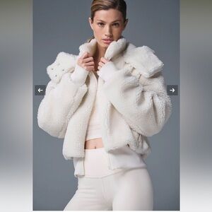 ALO Foxy Sherpa Jacket